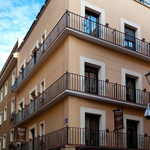 THC Tirso Molina Hostel